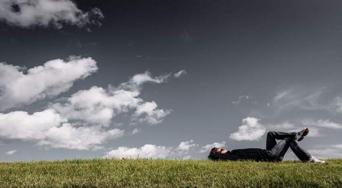 La energía del silencio: cómo los espacios de quietud fortalecen el alma